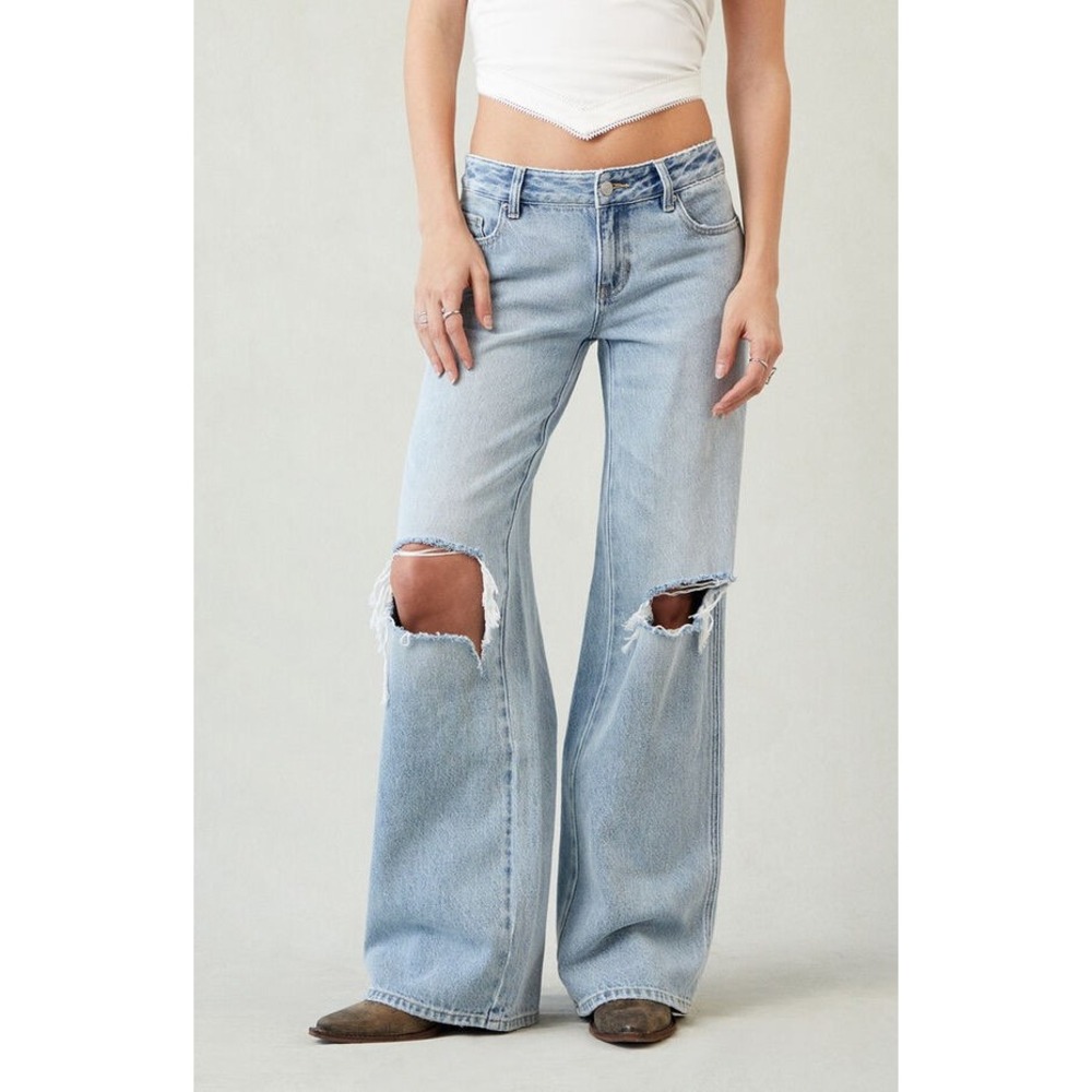 PacSun Casey Low Rise Baggy Jeans Light Wash Distressed Wide Leg 22